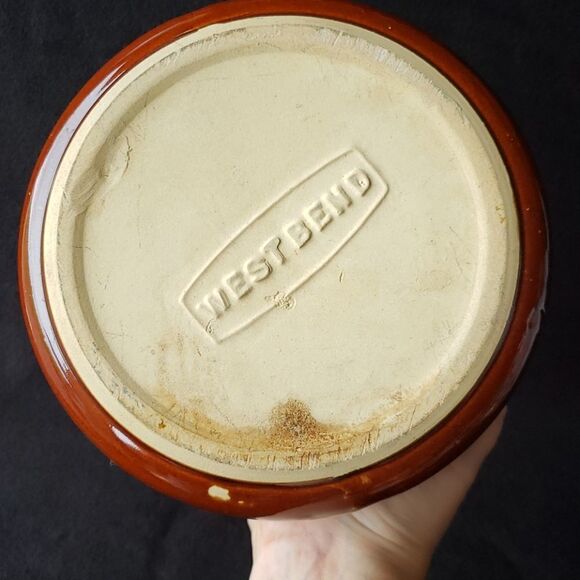 Vintage West Bend Orangy Brown Ceramic Bean Pot - Picture 5 of 10